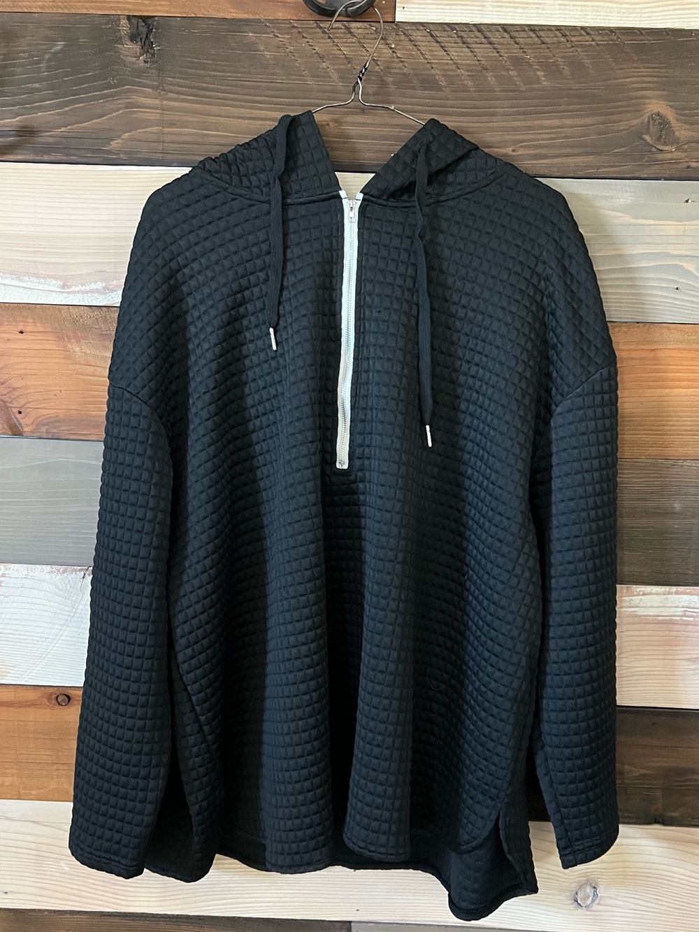 SHEIN Curve Black Quilted Pullover Hoodie